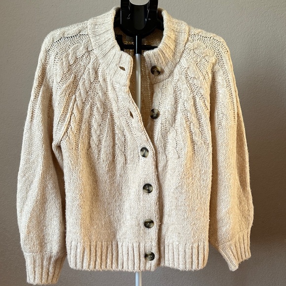Madewell Cream Cable Yoke Button-Up Cardigan - Picture 6 of 6